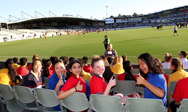090318_HuddleLarge.jpg